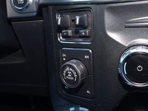 Used 2022 Ford F150 Lariat w/ Equipment Group 502A High image 30