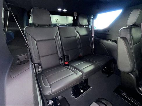Used 2023 GMC Yukon Denali image 40