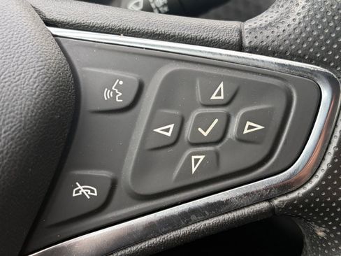 Used 2020 Chevrolet Malibu LT FWD image 18