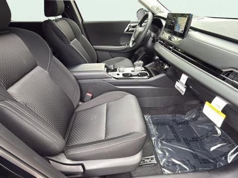 New 2026 Mitsubishi Outlander ES image 22