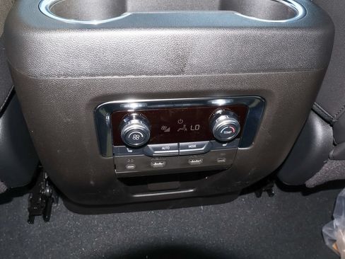 New 2026 GMC Yukon XL Elevation w/ Elevation Premium Package AWD/4WD image 15