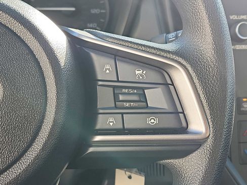 Certified 2025 Subaru Impreza 2.0i image 21