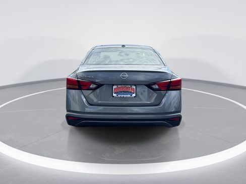 Certified 2025 Nissan Altima 2.5 S FWD image 5