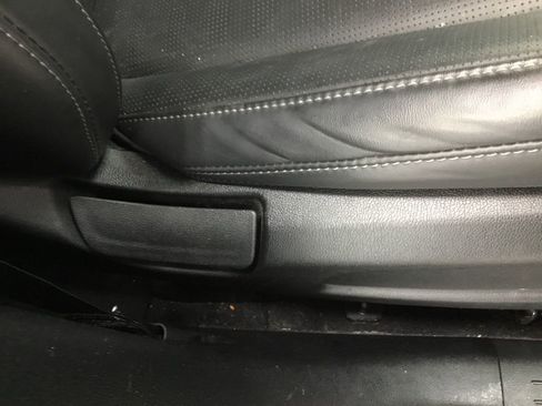 Used 2025 Kia Sorento S image 37