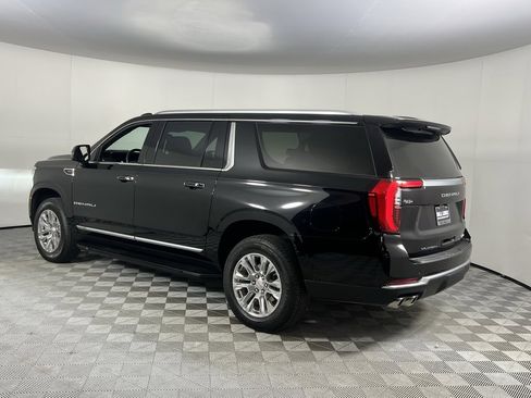 Used 2025 GMC Yukon XL Denali image 8