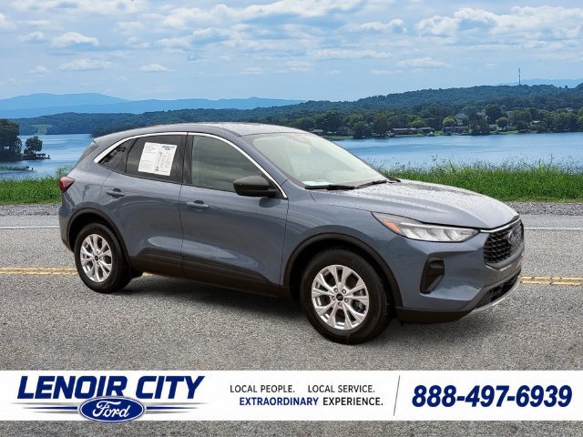 Certified 2023 Ford Escape Active w/ Tech Pack #1 FWD image 1