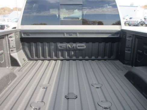 New 2026 GMC Sierra 2500 AT4 image 7