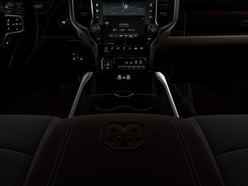 New 2026 RAM 2500 Laramie AWD/4WD image 29