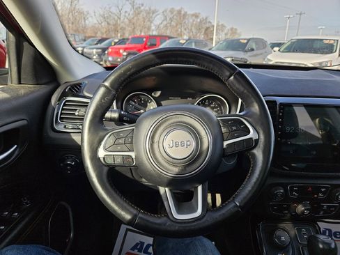 Used 2017 Jeep Compass Limited image 11