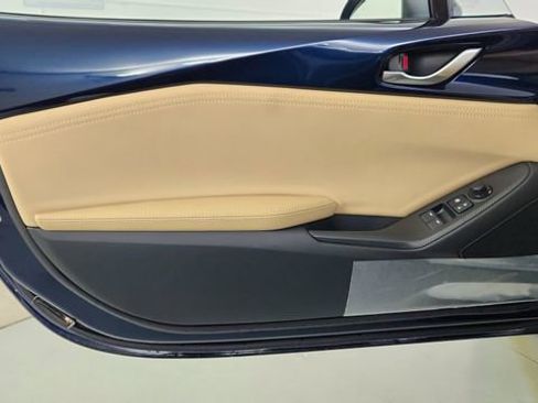 New 2026 MAZDA MX-5 Miata RF Grand Touring w/ Appearance Package RWD image 9