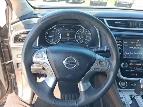 Used 2015 Nissan Murano Platinum w/ Platinum Technology Package FWD image 16
