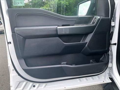 Used 2022 Ford F150 XLT w/ Equipment Group 302A High AWD/4WD image 18