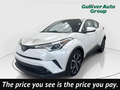 Used 2018 Toyota C-HR XLE image 1