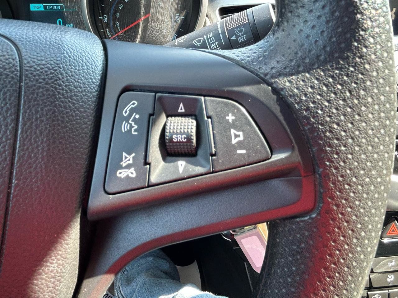 Used 2015 Chevrolet Cruze LT FWD image 19
