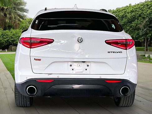 Used 2021 Alfa Romeo Stelvio Sprint w/ Nero Edizione RWD image 3