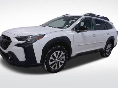 New 2025 Subaru Outback Premium image 4
