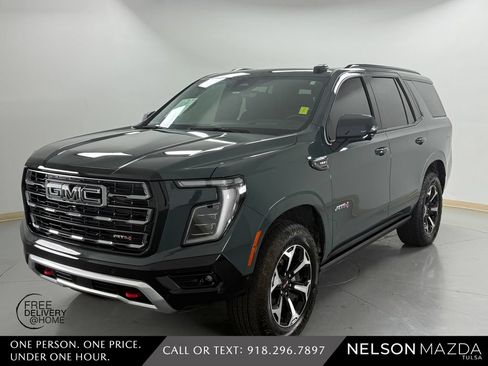 Used 2025 GMC Yukon AT4 w/ AT4 Premium Plus Package AWD/4WD image 1