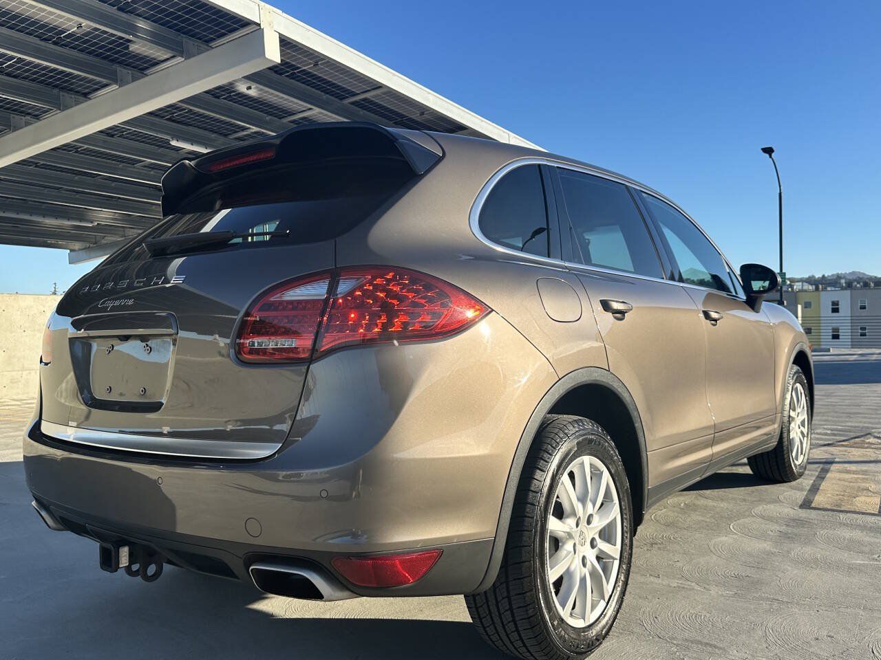 Used 2012 Porsche Cayenne AWD/4WD image 8