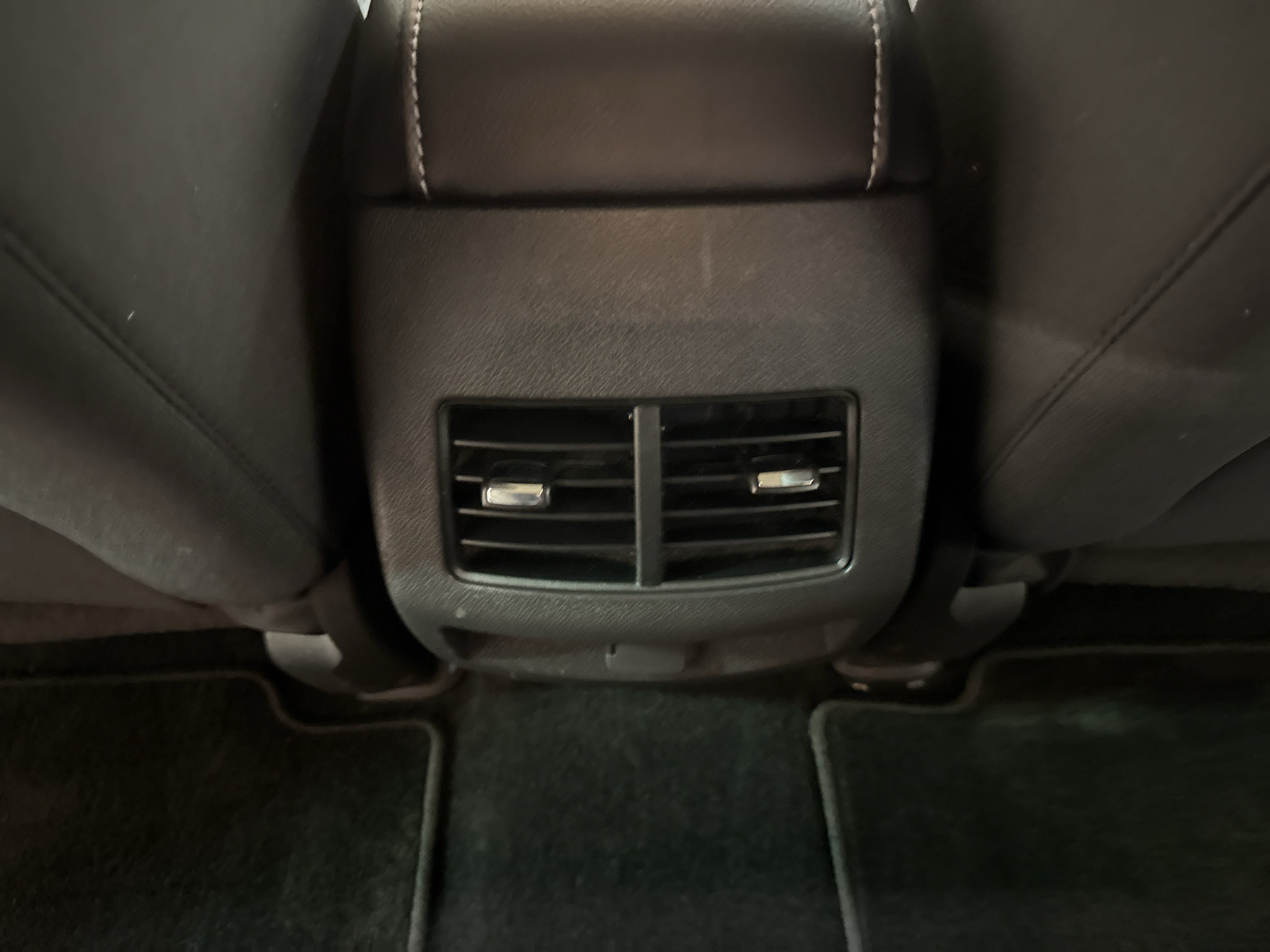 Used 2013 Ford Edge SE FWD image 26