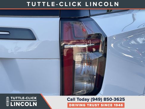 Used 2022 Chevrolet Tahoe RST w/ Luxury Package AWD/4WD image 9