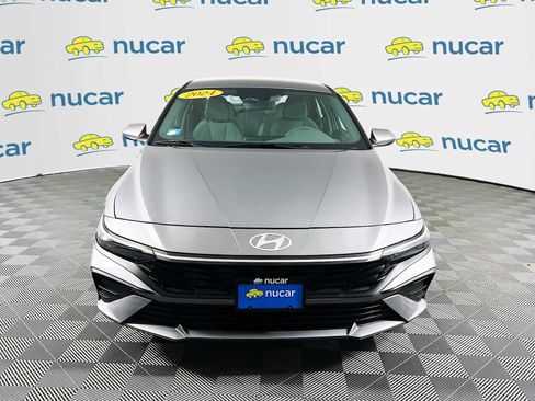 Used 2024 Hyundai Elantra SEL image 2