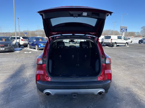 Used 2020 Ford Escape Titanium image 5