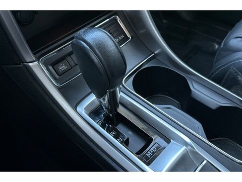 Used 2020 Subaru Ascent Limited w/ Popular Package #2A image 34