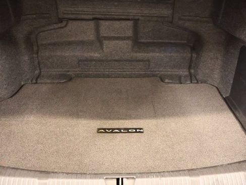 Used 2013 Toyota Avalon Limited w/ Technology Pkg FWD image 27