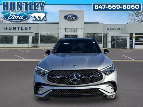 Used 2025 Mercedes-Benz GLC 300 4MATIC w/ AMG Line image 3