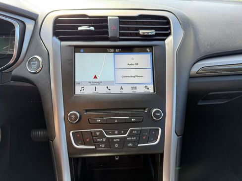 Used 2017 Ford Fusion Energi SE image 31