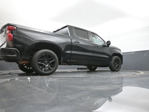 Used 2023 Chevrolet Silverado 1500 Custom image 40