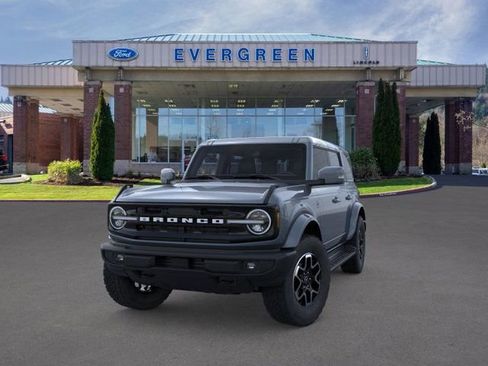 New 2025 Ford Bronco Outer Banks image 2