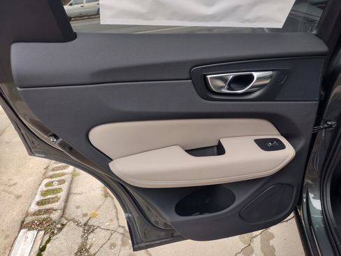 New 2026 Volvo XC60 B5 Plus w/ Climate Package image 17