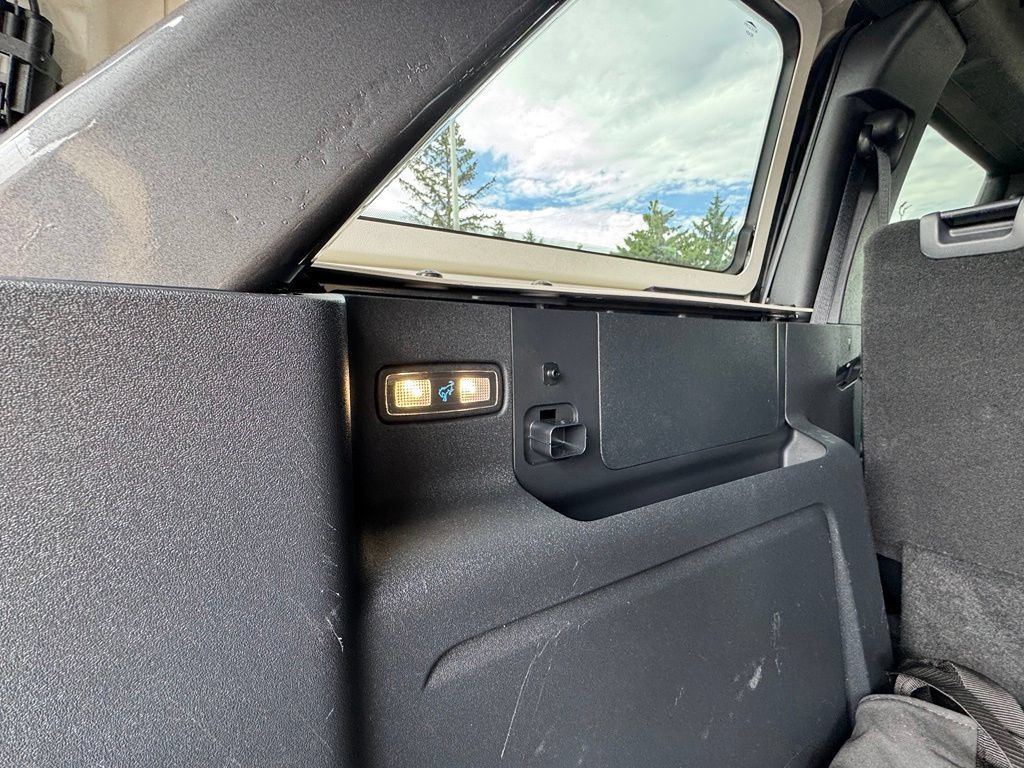Used 2025 Ford Bronco Badlands AWD/4WD image 42