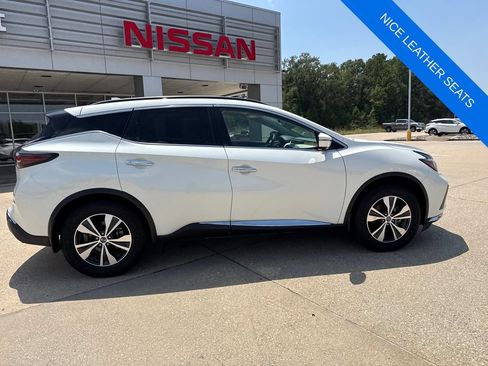 Used 2019 Nissan Murano SV w/ Premium Package FWD image 6