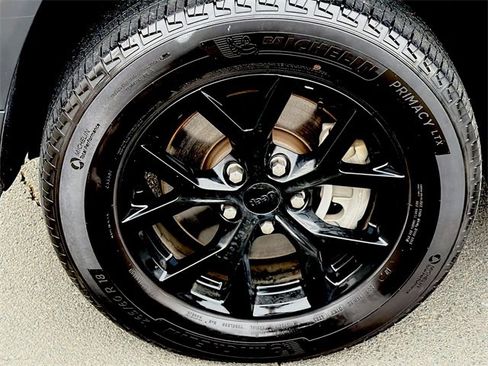 Used 2024 Jeep Grand Cherokee L Laredo image 18