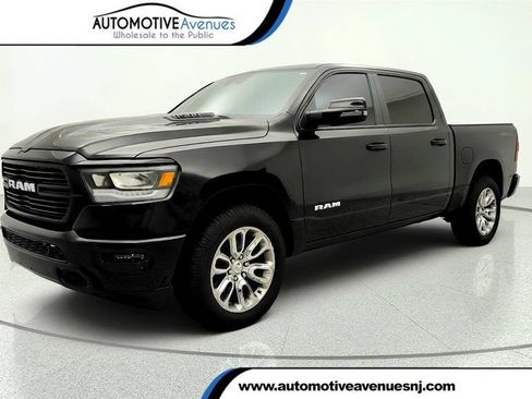 Used 2023 RAM 1500 Laramie AWD/4WD image 1