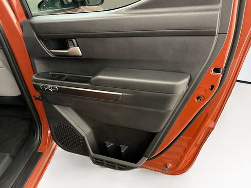 Used 2025 Toyota Tacoma TRD Off-Road image 31