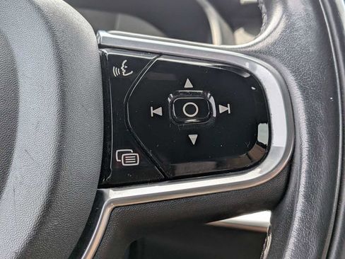 Used 2017 Volvo S90 T5 Momentum w/ Convenience Package FWD image 25