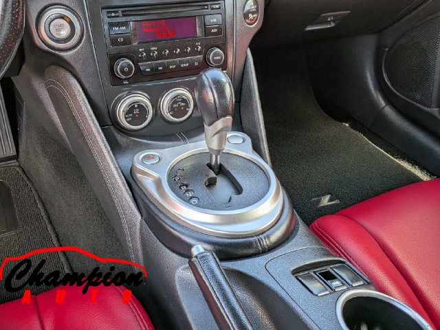 Used 2020 Nissan 370Z Coupe RWD image 20