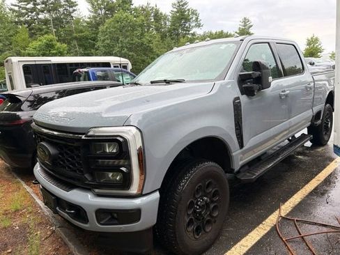 Used 2025 Ford F350 Lariat w/ Lariat Ultimate Package AWD/4WD image 2