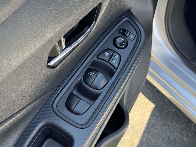 Used 2024 Nissan Versa SV FWD image 21