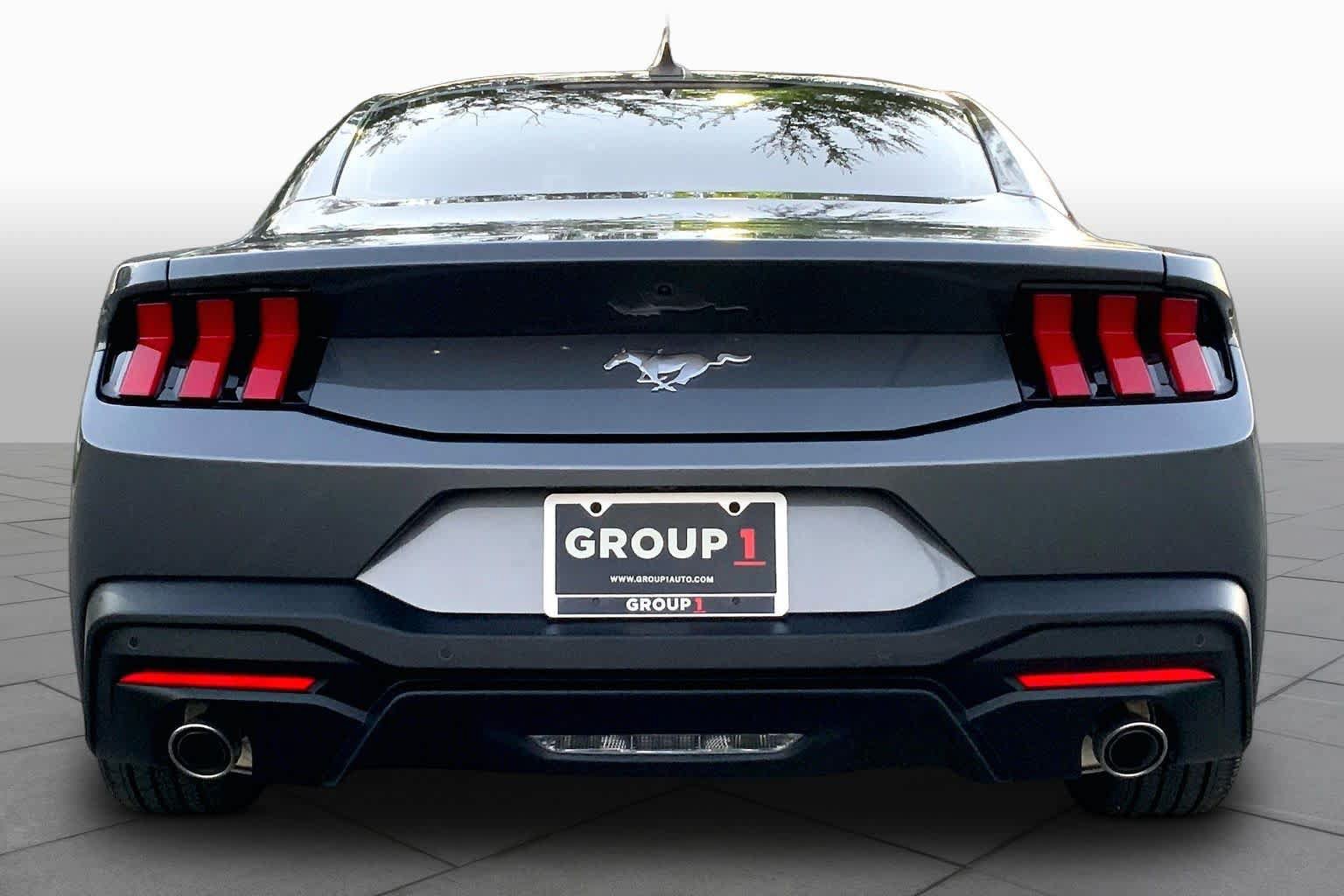 Used 2026 Ford Mustang Premium RWD image 5