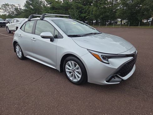 Certified 2025 Toyota Corolla SE FWD image 1