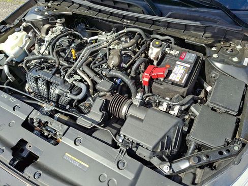 Certified 2022 Nissan Altima 2.5 SR w/ Midnight Edition Package FWD image 25