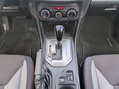 Used 2021 Subaru Crosstrek 2.0i Premium w/ Moonroof Package image 19