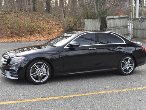 Used 2019 Mercedes-Benz E 300 image 2