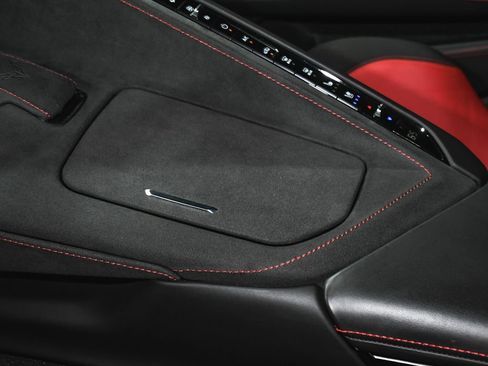 Used 2024 Chevrolet Corvette Stingray Premium Conv w/ Z51 Performance Package RWD image 46