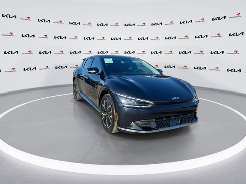 Used 2024 Kia EV6 Wind image 2