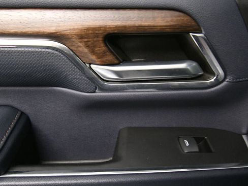 Used 2024 Chevrolet Silverado 2500 High Country w/ High Country Premium Package image 24